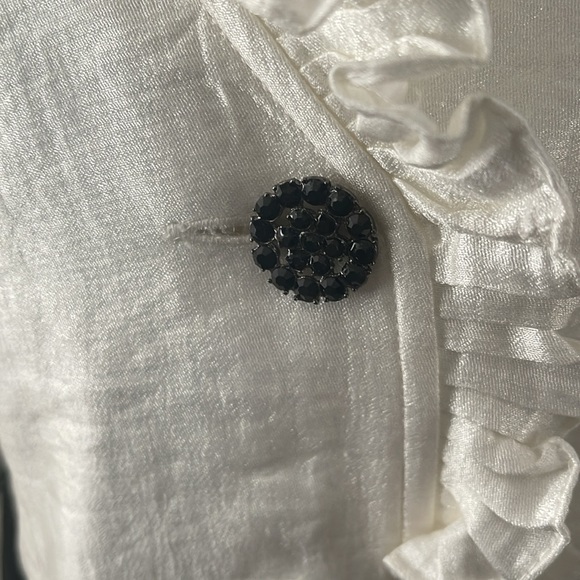 David’s Bridal Fancy Ruffled special occasion jacket - Picture 3 of 4